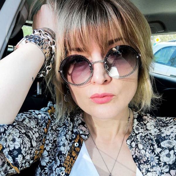qpeclou wholesal fashion vintage metal chain sunglasses women brand designer round sun glasses female retro gray shades oculos, White;black
qpeclou wholesal fashion vintage metal chain sunglasses women brand designer round sun glasses female retro gray shades oculos, White;black