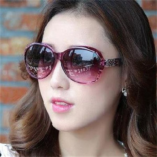 anti ultraviolet sunglasses princess wind sun glasses beach women street trend portable, White;black
anti ultraviolet sunglasses princess wind sun glasses beach women street trend portable, White;black