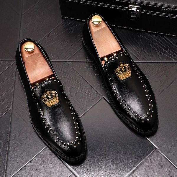 new arrival men charming glitter embroidery crown flats dress gentleman shoes male wedding homecoming evening groom prom1, Black
new arrival men charming glitter embroidery crown flats dress gentleman shoes male wedding homecoming evening groom prom1, Black