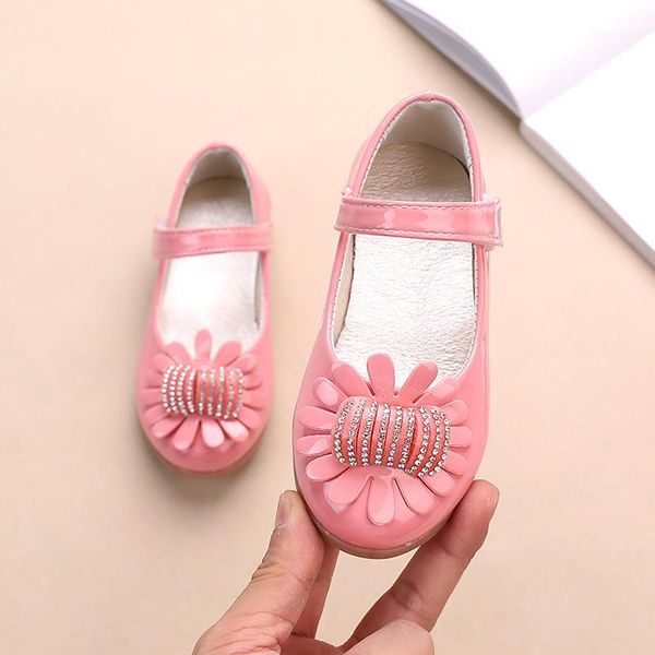 girls leather shoes autumn flower rhinestone flat princess shoes children girls casual sneakers baby girl sp0881, Black;grey
girls leather shoes autumn flower rhinestone flat princess shoes children girls casual sneakers baby girl sp0881, Black;grey