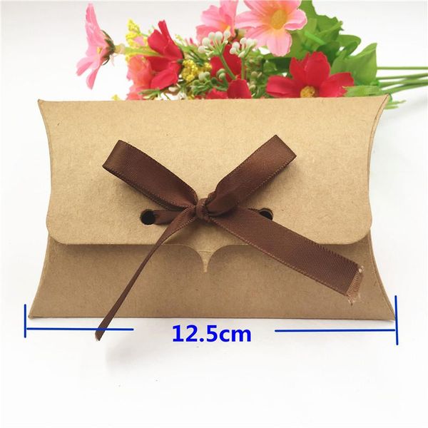 100pcs lot 12.582.5cm pillow gift box cardboard paper boxes wedding candy box party muffin cake candy supplies bbycwa sweet07
100pcs lot 12.582.5cm pillow gift box cardboard paper boxes wedding candy box party muffin cake candy supplies bbycwa sweet07