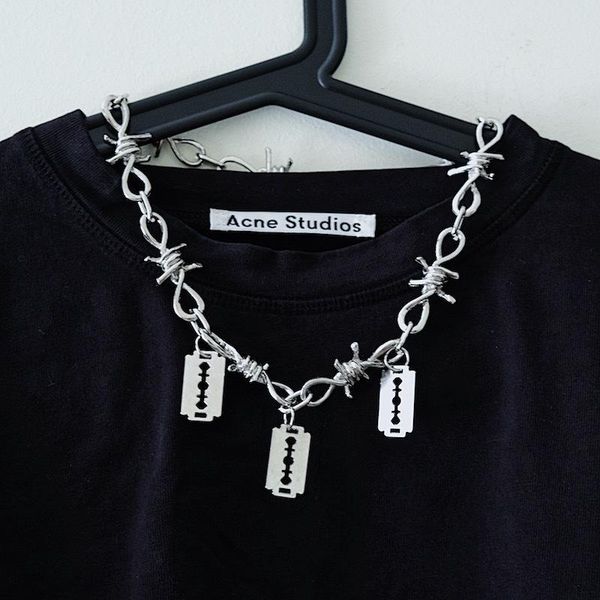 chokers punk metal barbed necklace blade pendant statement design dark geometric thick men women trendy party accessorie, Golden;silver
chokers punk metal barbed necklace blade pendant statement design dark geometric thick men women trendy party accessorie, Golden;silver