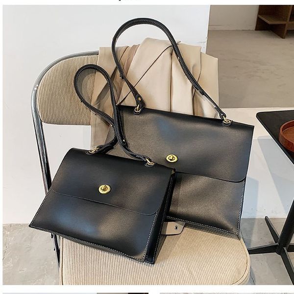 fashion womens crossbody bag spring large capacity foreign style shoulder bags plain pu button hasp soft single flap pocket classic style 5a
fashion womens crossbody bag spring large capacity foreign style shoulder bags plain pu button hasp soft single flap pocket classic style 5a