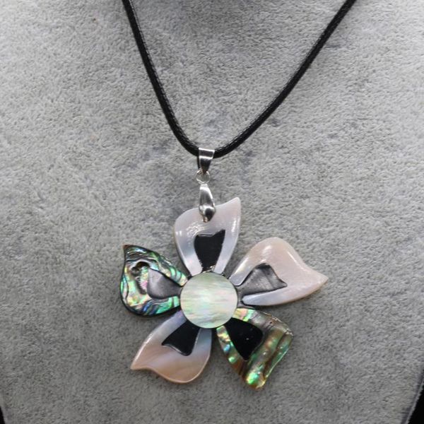 chains natural shell necklace with flower-shaped pendant leather cord 2mm charms for elegant women love romantic gift, Silver
chains natural shell necklace with flower-shaped pendant leather cord 2mm charms for elegant women love romantic gift, Silver