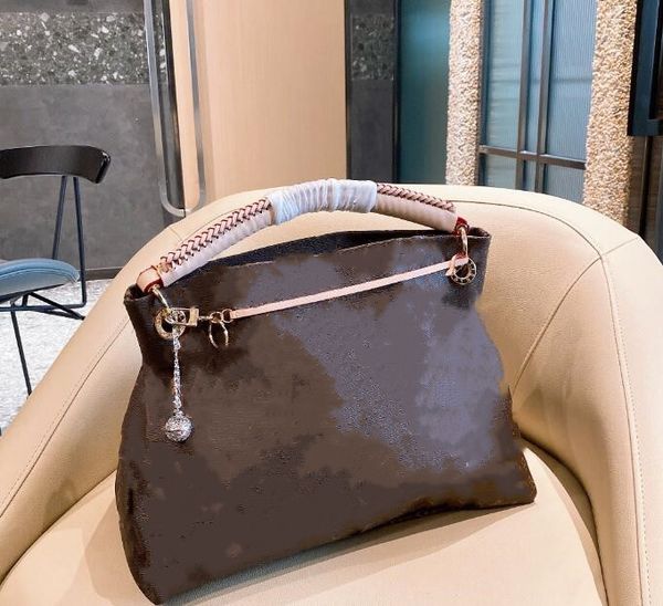 luxury original designer brown ladies handbag printed letters leather shoulder bag
luxury original designer brown ladies handbag printed letters leather shoulder bag