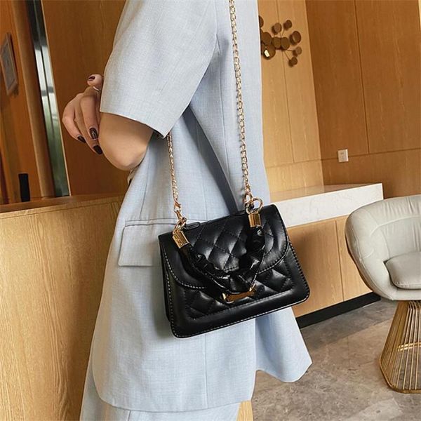 2020 summer new diamond embroidery thread fold chain small square bag women's handbag single shoulder diagonal bag
2020 summer new diamond embroidery thread fold chain small square bag women's handbag single shoulder diagonal bag