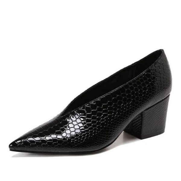 dress shoes 2021 spring v mouth pointed head serpentine patent leather high heels fashion black, burgundy crude heel women shoe
dress shoes 2021 spring v mouth pointed head serpentine patent leather high heels fashion black, burgundy crude heel women shoe