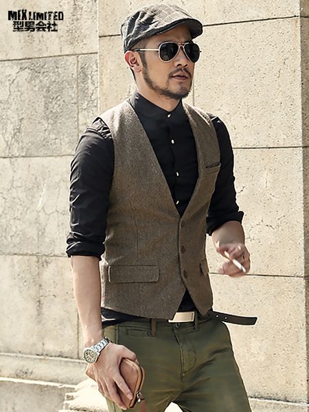 2021 the new men formal vests dressed in thin suits three-button wool vest sleeveless waistcoats of british casual autumnn jacket m87 irn2, Black;white
2021 the new men formal vests dressed in thin suits three-button wool vest sleeveless waistcoats of british casual autumnn jacket m87 irn2, Black;white
