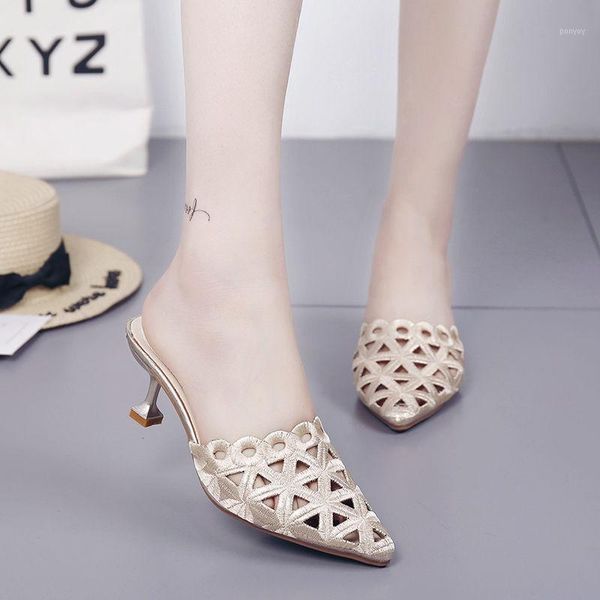 sandals women shixia wear korean version 2021 new wild pointed stiletto sandals and slippers with cat heel half slippers1, Black
sandals women shixia wear korean version 2021 new wild pointed stiletto sandals and slippers with cat heel half slippers1, Black