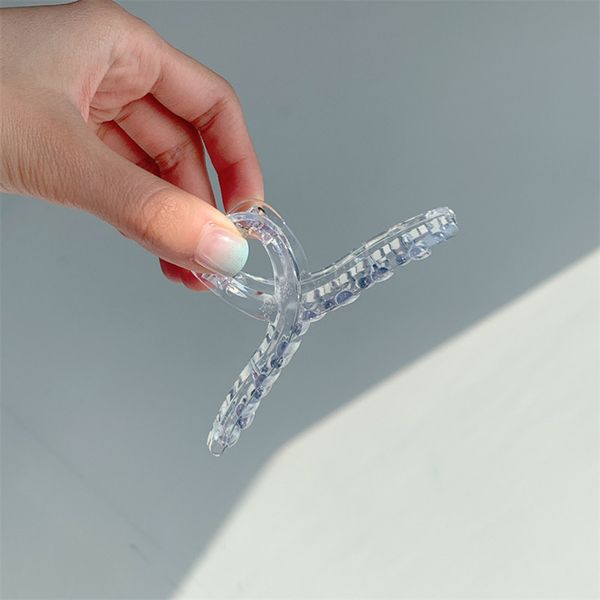 length 12 cm large amber scrunchies translucence cross hair clamps women home head wear resin ponytail claw clips european lady headdress wa, Slivery;golden
length 12 cm large amber scrunchies translucence cross hair clamps women home head wear resin ponytail claw clips european lady headdress wa, Slivery;golden