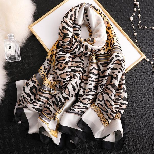 2020 мода silk silk scarf женщины животные леопардовые распечатать follard hijab леди пашмина шальс обертывает роскошные цепные пляж украл б, Blue;gray
2020 мода silk silk scarf женщины животные леопардовые распечатать follard hijab леди пашмина шальс обертывает роскошные цепные пляж украл б, Blue;gray