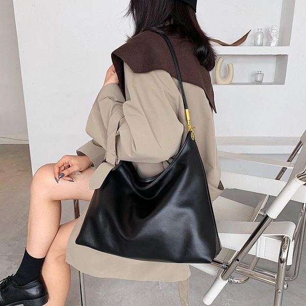 cross body arrive high capacity pu leather shoulder bags for women 2021 autumn trending handbags women's travel hand bag
cross body arrive high capacity pu leather shoulder bags for women 2021 autumn trending handbags women's travel hand bag