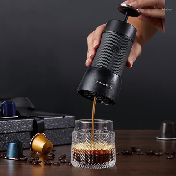 portable coffee machine manual coffee maker pressure espresso handheld espresso maker for home1
portable coffee machine manual coffee maker pressure espresso handheld espresso maker for home1