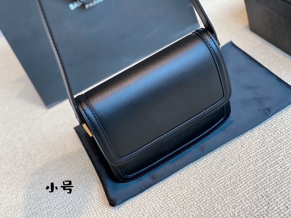 luxury fashion brand designer mini17*14cm classic messenger bag leather handbag lady 3a + soft leather shoulder bag with box wh
luxury fashion brand designer mini17*14cm classic messenger bag leather handbag lady 3a + soft leather shoulder bag with box wh