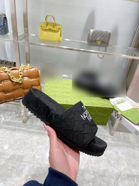 the latest fashion luxury slippers designer ladies high-quality fashion new mens sandals beach l indoor shower room leisure style anti-slip, Black
the latest fashion luxury slippers designer ladies high-quality fashion new mens sandals beach l indoor shower room leisure style anti-slip, Black