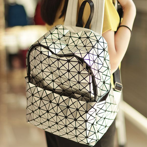 geometric backpack luminous travel shoulder bag casual reflective backpack universal teenager traveling rucksack school backpacks daypack
geometric backpack luminous travel shoulder bag casual reflective backpack universal teenager traveling rucksack school backpacks daypack