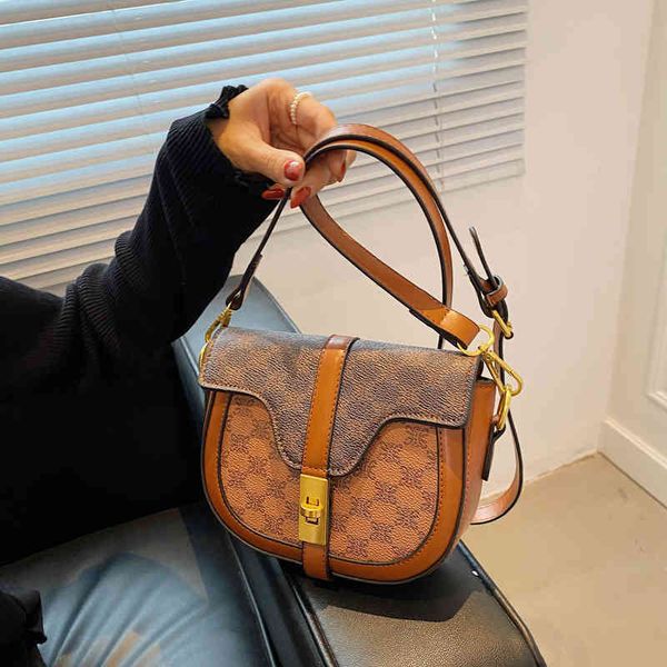 2022 factory wholesale new this year's popular fashion printed shoulder bag fashion foreign style contrast color saddle women's ba
2022 factory wholesale new this year's popular fashion printed shoulder bag fashion foreign style contrast color saddle women's ba