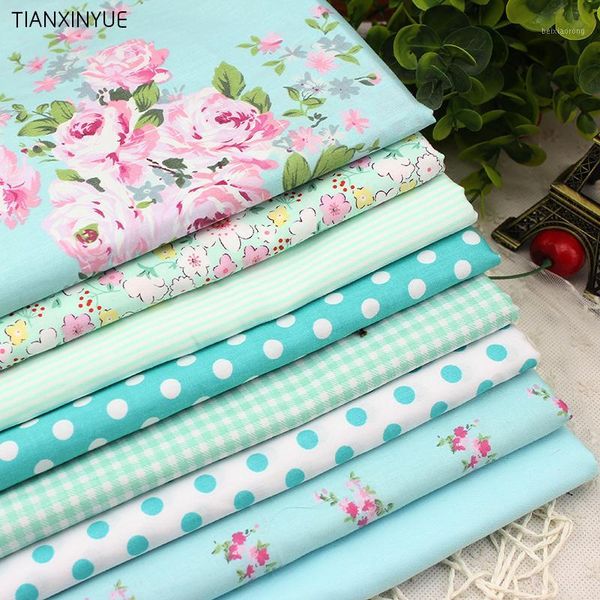 8 pcs 40cmx50cm set flower printed cotton fabric for quilting patchwork tecido tela clothing bedding tissus1, Black;white
8 pcs 40cmx50cm set flower printed cotton fabric for quilting patchwork tecido tela clothing bedding tissus1, Black;white
