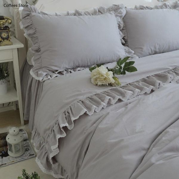 elegant bedding set size light grey ruffle lace duvet cover wrinkle bed sheet bedspread princess bed linen home textile1
elegant bedding set size light grey ruffle lace duvet cover wrinkle bed sheet bedspread princess bed linen home textile1