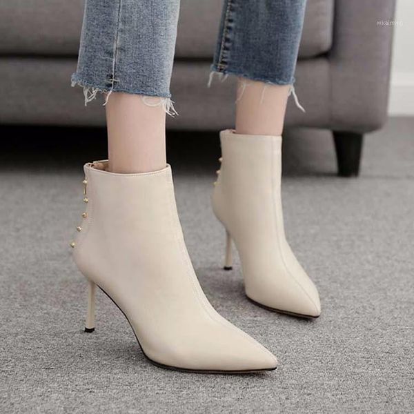 boots 2021 autumn women fine heel high short children pointed stiletto snow fashion mujer1, Black
boots 2021 autumn women fine heel high short children pointed stiletto snow fashion mujer1, Black