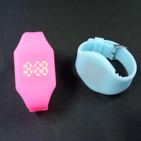 new student small ultra thin touch screen flat square led smart children's sports watch
new student small ultra thin touch screen flat square led smart children's sports watch