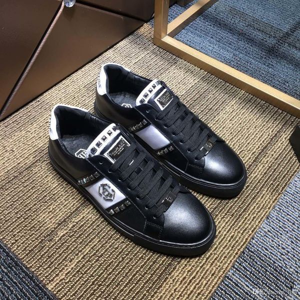 2020 zapatos де diseñador пункт hombre обтянуты кожей черного цвета с дизайн заклепки стиль роскошь бренды повседневная обувь тарелка формны, Black
2020 zapatos де diseñador пункт hombre обтянуты кожей черного цвета с дизайн заклепки стиль роскошь бренды повседневная обувь тарелка формны, Black