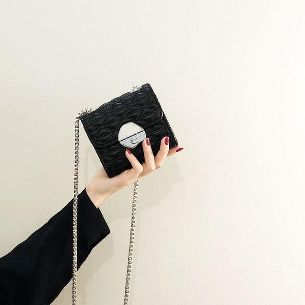 rivet chain small crossbody bags for women 2021 fashion trend designer pu leather shoulder bag female luxury handbags and purse
rivet chain small crossbody bags for women 2021 fashion trend designer pu leather shoulder bag female luxury handbags and purse