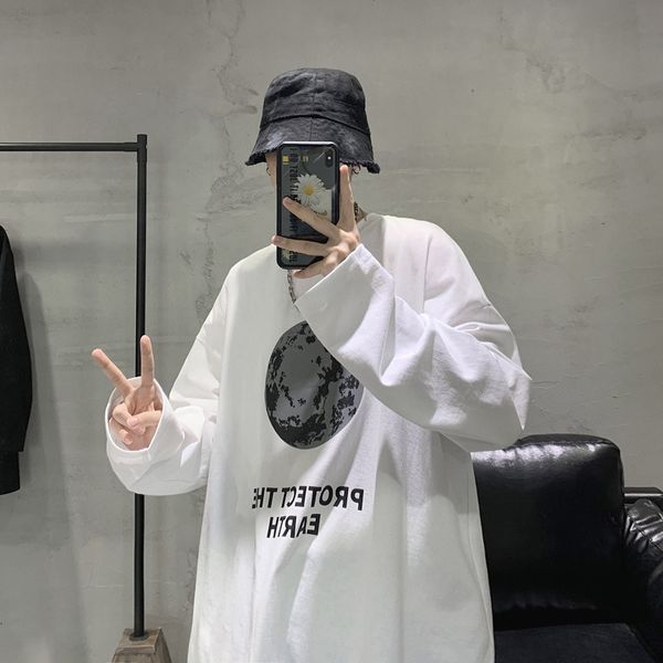 autumn long sleeve t-shirt, men's fashion, loose round neck and bottom coat, White;black
autumn long sleeve t-shirt, men's fashion, loose round neck and bottom coat, White;black