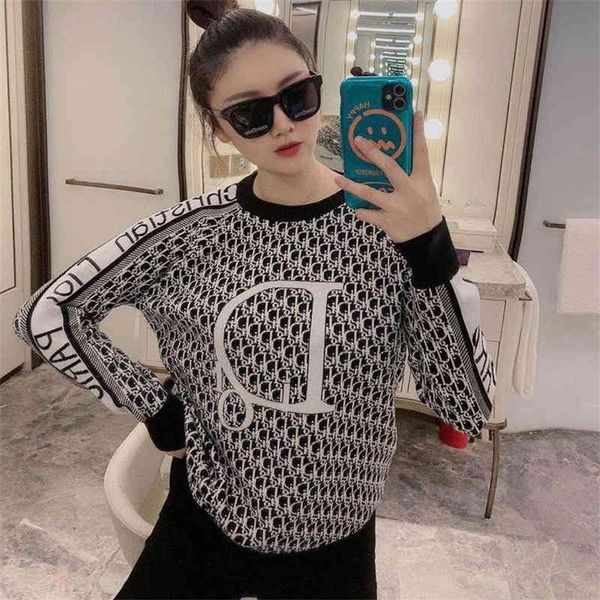 men's and women's same high version trend full of heavy industry jacquard loose aging classic color sweater, Black;brown
men's and women's same high version trend full of heavy industry jacquard loose aging classic color sweater, Black;brown