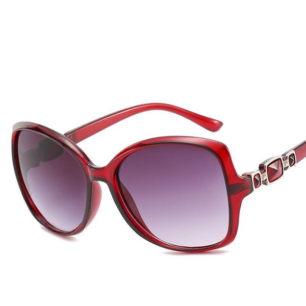 personality trend street shooting all-match sun glasses women's and men large frame sunglasses fashionable versatile sunglasses, White;black
personality trend street shooting all-match sun glasses women's and men large frame sunglasses fashionable versatile sunglasses, White;black