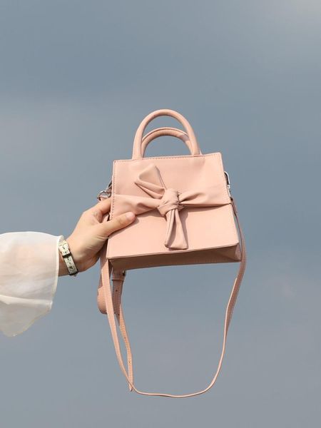 custom bow knot handbags new 2020 mini shoulder messenger bag fashion simple handbag
custom bow knot handbags new 2020 mini shoulder messenger bag fashion simple handbag