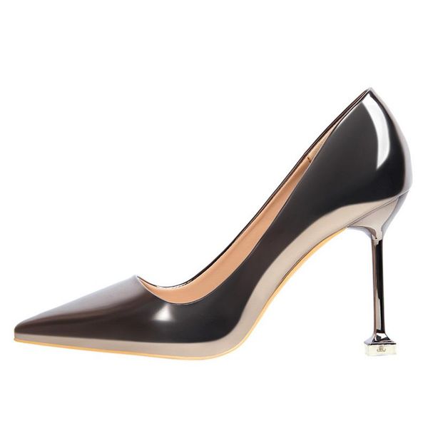classic ladies 9.5cm stainless steel elegant high heels pump new retro female high heels women's party shoes, Black
classic ladies 9.5cm stainless steel elegant high heels pump new retro female high heels women's party shoes, Black