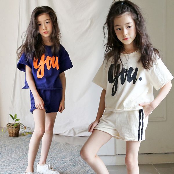 2019 big girls summer set kids clothes suit 2pcs children girls shirt with shorts teens two piece set cotton letters outfits t200707, White
2019 big girls summer set kids clothes suit 2pcs children girls shirt with shorts teens two piece set cotton letters outfits t200707, White