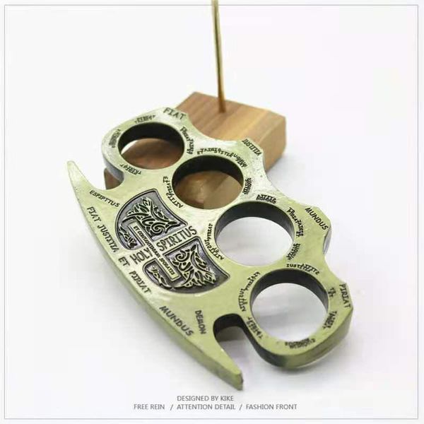 hell detective constantine brass knuckle dusters gold powerful damage safety equipment, self-defense,666
hell detective constantine brass knuckle dusters gold powerful damage safety equipment, self-defense,666