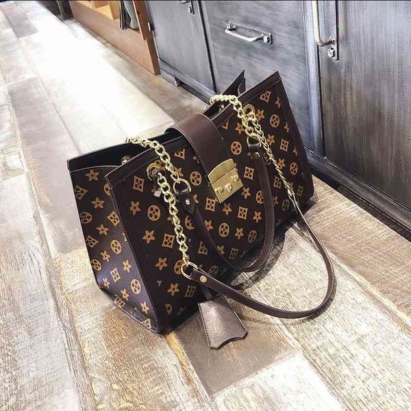 2022 factory outlet bag women fashion korean printed messenger simple and versatile one shoulder women's killer chain bag zky1 e67k
2022 factory outlet bag women fashion korean printed messenger simple and versatile one shoulder women's killer chain bag zky1 e67k