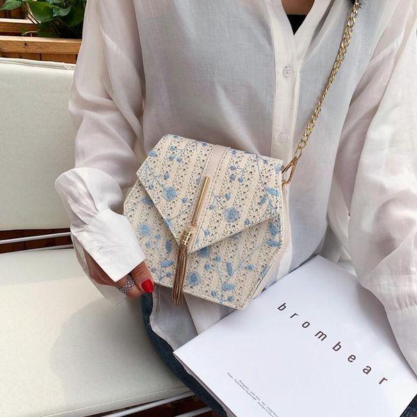 hexagon style straw lace embroidery bag handbags women summer rattan bag handmade woven beach bohemia handbag 2020 new fashion
hexagon style straw lace embroidery bag handbags women summer rattan bag handmade woven beach bohemia handbag 2020 new fashion