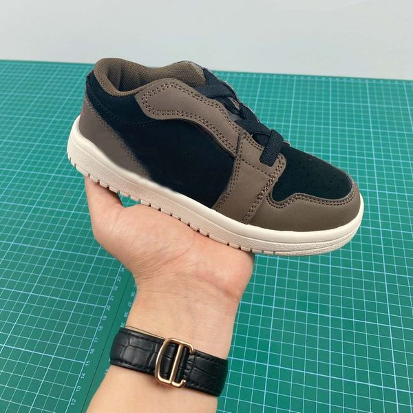 og 1s low elastic band kids basketball shoes 1 infant boy girl sneaker toddlers skateboard shoes size 22-35, Black
og 1s low elastic band kids basketball shoes 1 infant boy girl sneaker toddlers skateboard shoes size 22-35, Black