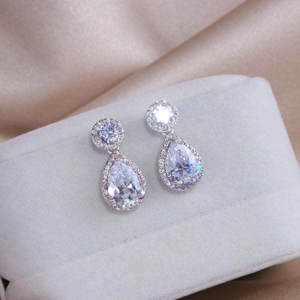 ch-1203 sliver color water drop shaped cubic zirconia crystal earrings for women romantic wedding jewelry for brides bridesmaid, Golden;silver
ch-1203 sliver color water drop shaped cubic zirconia crystal earrings for women romantic wedding jewelry for brides bridesmaid, Golden;silver