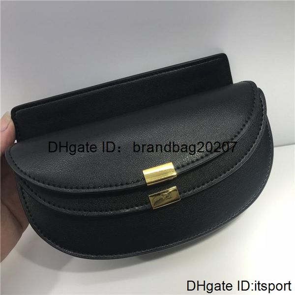 package saddle elegant2019 fund chain single shoulder shoes leisure time joker small bag 
package saddle elegant2019 fund chain single shoulder shoes leisure time joker small bag