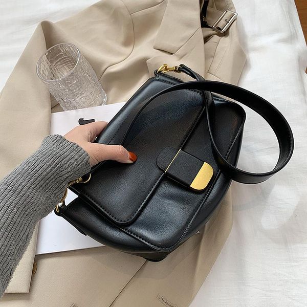 простых повседневных небольших сумки новой моды мода trending плеча crossbody малый квадрат сумка все синхронизм ins женщины закрылки одной
простых повседневных небольших сумки новой моды мода trending плеча crossbody малый квадрат сумка все синхронизм ins женщины закрылки одной