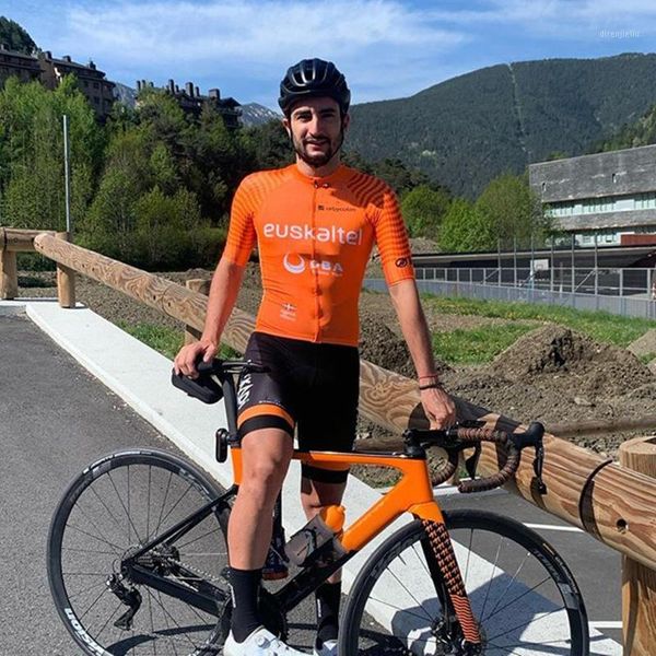 euskadi wielren kleding heren jersey set 9d bike shorts set mtb ropa cycling quick dry pro bicycling shirts maillot culotte wear1, Black;blue
euskadi wielren kleding heren jersey set 9d bike shorts set mtb ropa cycling quick dry pro bicycling shirts maillot culotte wear1, Black;blue