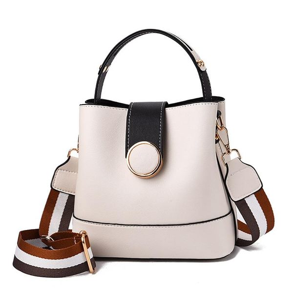 new european and american fashion ladies portable bucket bag casual authentic ladies travel wallets and shoulder bags
new european and american fashion ladies portable bucket bag casual authentic ladies travel wallets and shoulder bags