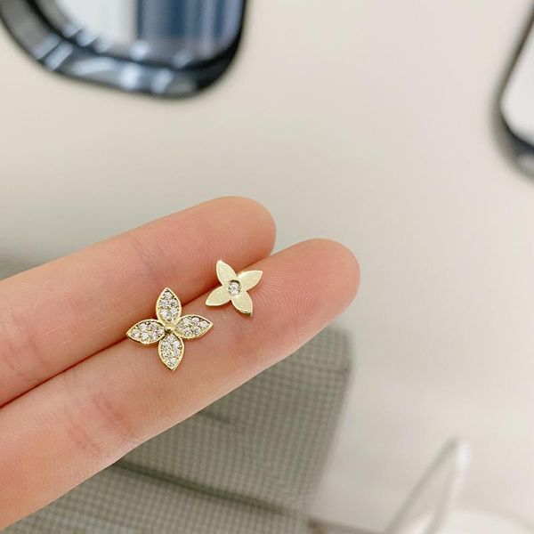 stud xinbada 14k real gold jewelry asymmetrical leaf petal star zircon flower earrings for woman holiday daily fashion earring, Golden;silver
stud xinbada 14k real gold jewelry asymmetrical leaf petal star zircon flower earrings for woman holiday daily fashion earring, Golden;silver