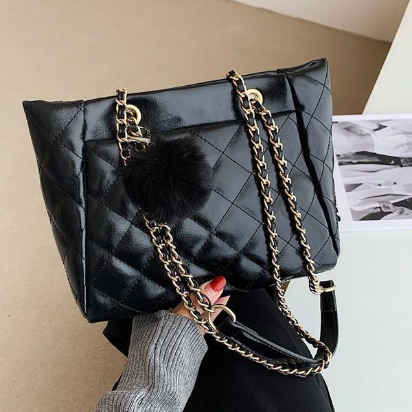 high-quality rhombic female bag hair ball pendant korean chain shoulder bag2020new fashion lady artificial leather messenger bag
high-quality rhombic female bag hair ball pendant korean chain shoulder bag2020new fashion lady artificial leather messenger bag