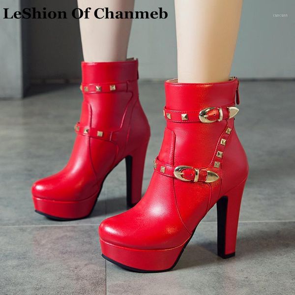 34-50 punk street studded rivets platforms pu leather short boots for women ladies round toe thick heels buckle motorcycle boots1, Black
34-50 punk street studded rivets platforms pu leather short boots for women ladies round toe thick heels buckle motorcycle boots1, Black