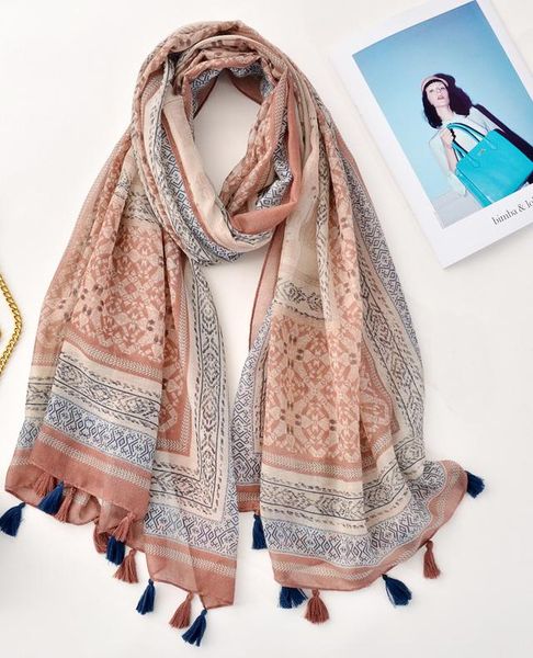 scarves 2021 fashion geometry print tassel shawls long women soft geometric beach wrap scarf hijab, Blue;gray
scarves 2021 fashion geometry print tassel shawls long women soft geometric beach wrap scarf hijab, Blue;gray