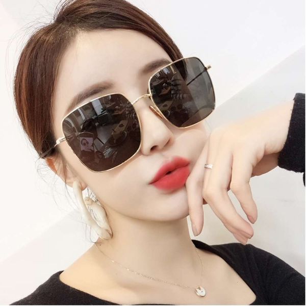 sunglasses 2020 women's new gm polarized korean version ins net red sunglasses anti ultraviolet round face big face thin, White;black
sunglasses 2020 women's new gm polarized korean version ins net red sunglasses anti ultraviolet round face big face thin, White;black