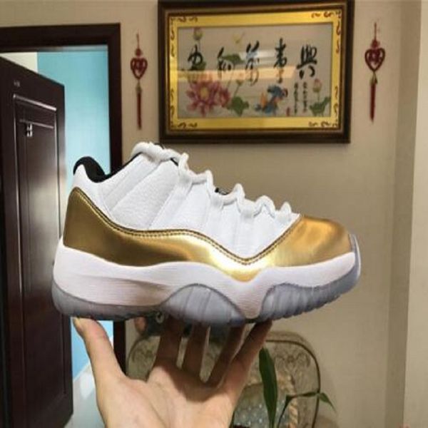 selling 25th anniversary jumpman 11s 11 women basketball shoes concord 45 bred space jam sneakers legend blue cap and gown trainers
selling 25th anniversary jumpman 11s 11 women basketball shoes concord 45 bred space jam sneakers legend blue cap and gown trainers