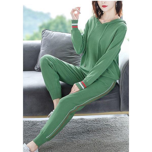 new women's sports and leisure suit women's autumn and winter loose thin temperament fashion hooded sweater two-piece suit, White;black
new women's sports and leisure suit women's autumn and winter loose thin temperament fashion hooded sweater two-piece suit, White;black