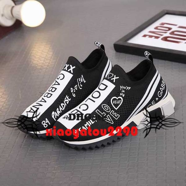 men graffiti print fabric sorrento slip-on breathable sneaker designer women two-tone rubber micro sole casual shoes boxed, Black;red 
men graffiti print fabric sorrento slip-on breathable sneaker designer women two-tone rubber micro sole casual shoes boxed, Black;red